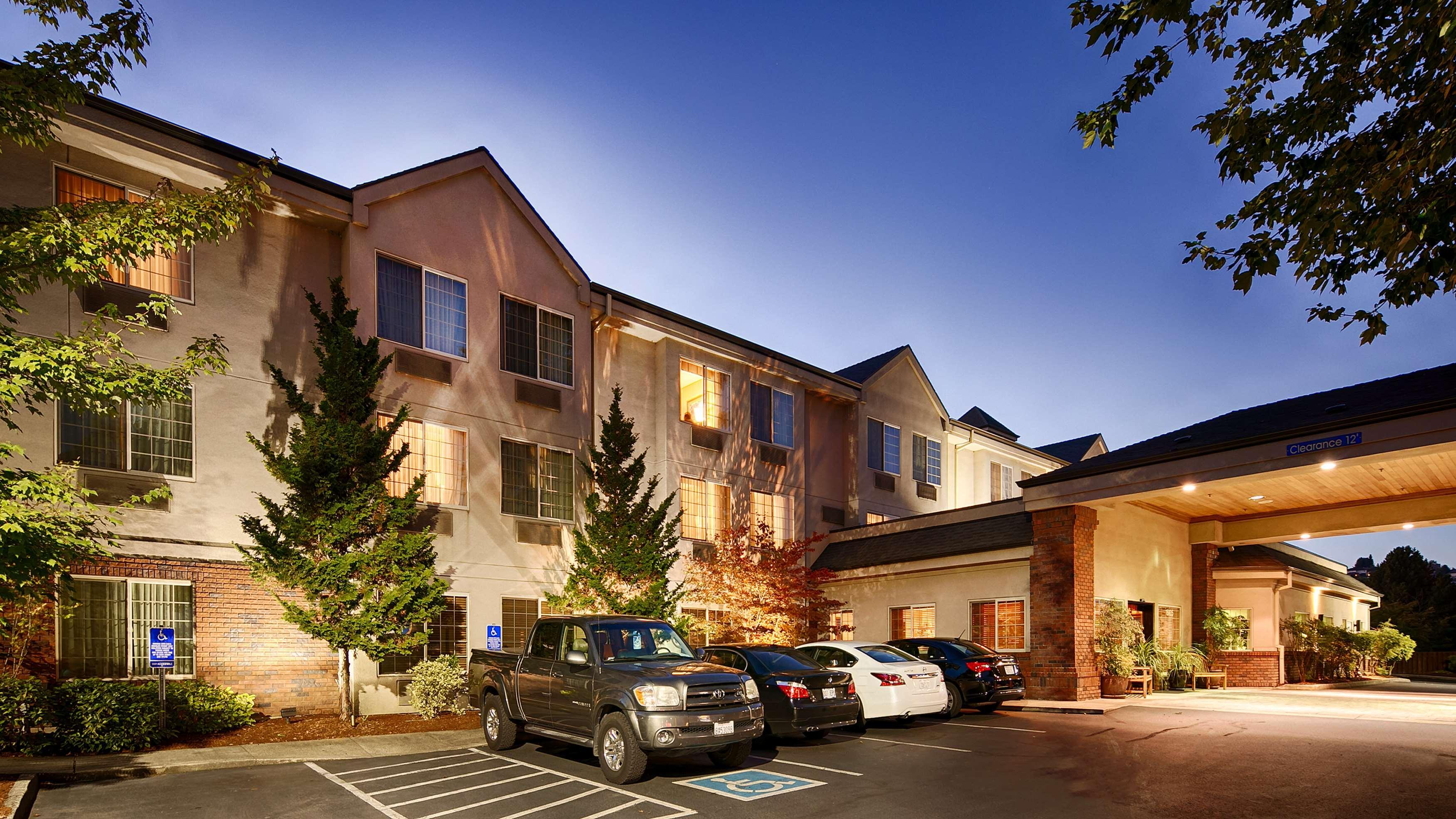Best Western Plus Northwind Inn & Suites Tigard Esterno foto