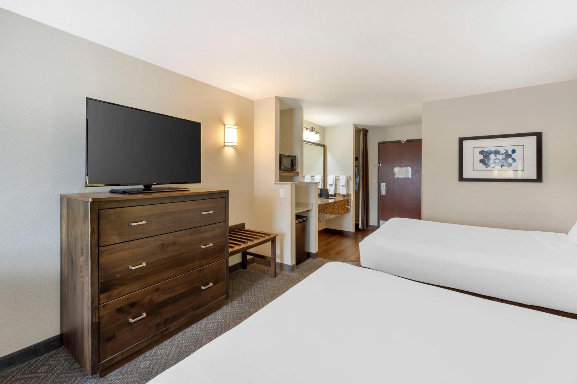 Best Western Plus Northwind Inn & Suites Tigard Esterno foto